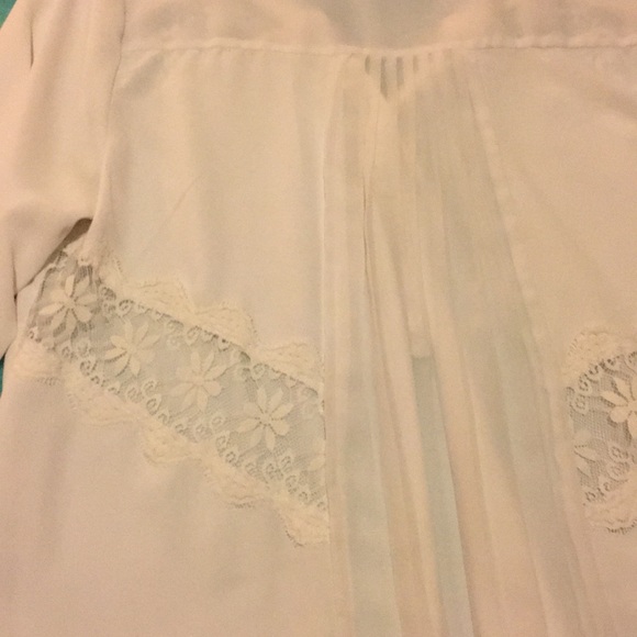 Blouse - Picture 4 of 4